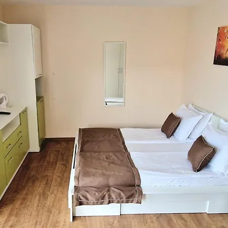 Studio With Balcony, 10m Away From See, In 4 Star Resort, Sveti Vlas