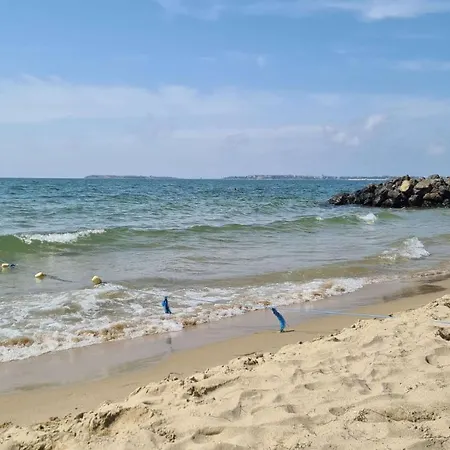 Studio With Balcony, 10m Away From See, In 4 Star Resort, Διαμέρισμα *